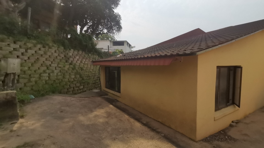 7 Bedroom Property for Sale in Margate KwaZulu-Natal
