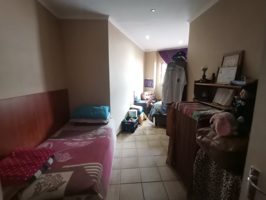 7 Bedroom Property for Sale in Margate KwaZulu-Natal