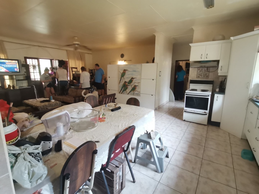 7 Bedroom Property for Sale in Margate KwaZulu-Natal