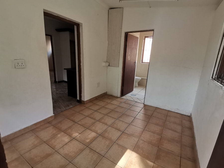 7 Bedroom Property for Sale in Margate KwaZulu-Natal
