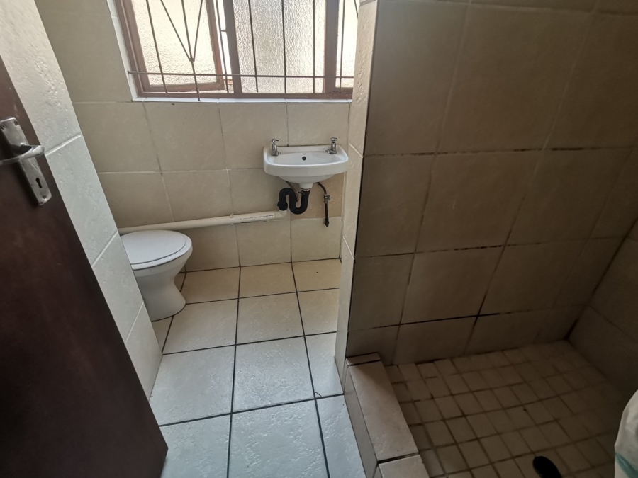 7 Bedroom Property for Sale in Margate KwaZulu-Natal