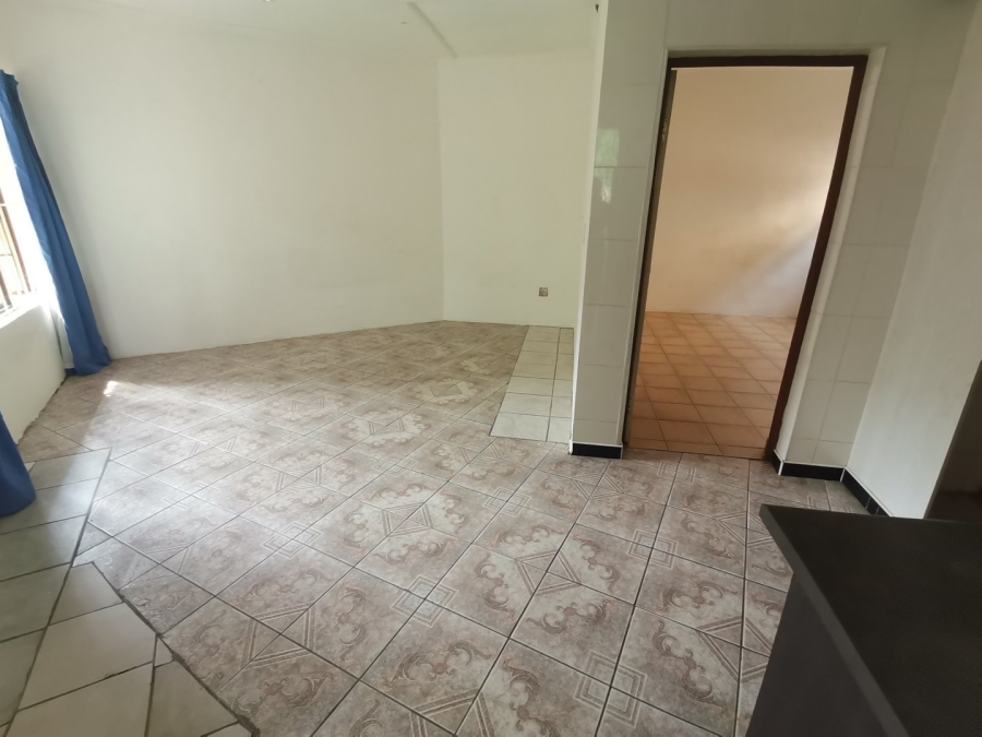 7 Bedroom Property for Sale in Margate KwaZulu-Natal