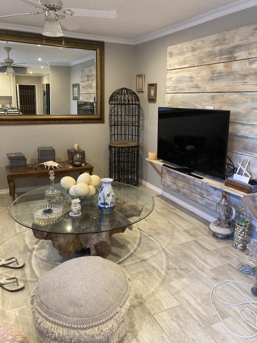 2 Bedroom Property for Sale in Deepdale KwaZulu-Natal