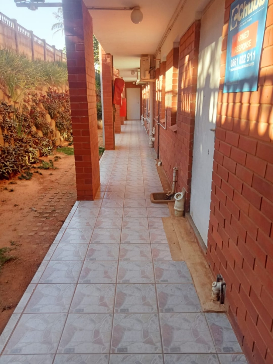 2 Bedroom Property for Sale in Deepdale KwaZulu-Natal