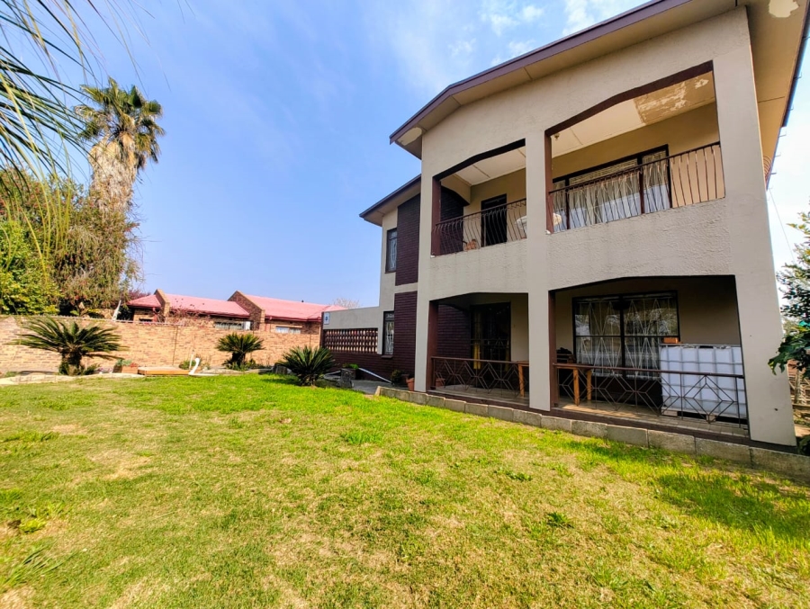 Bedroom Property for Sale in Lennoxton KwaZulu-Natal