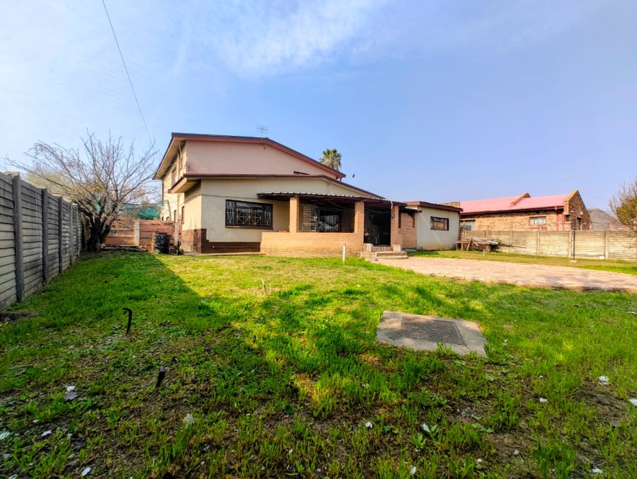  Bedroom Property for Sale in Lennoxton KwaZulu-Natal
