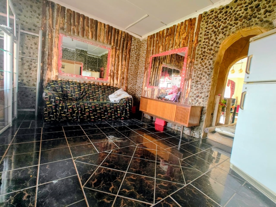  Bedroom Property for Sale in Lennoxton KwaZulu-Natal