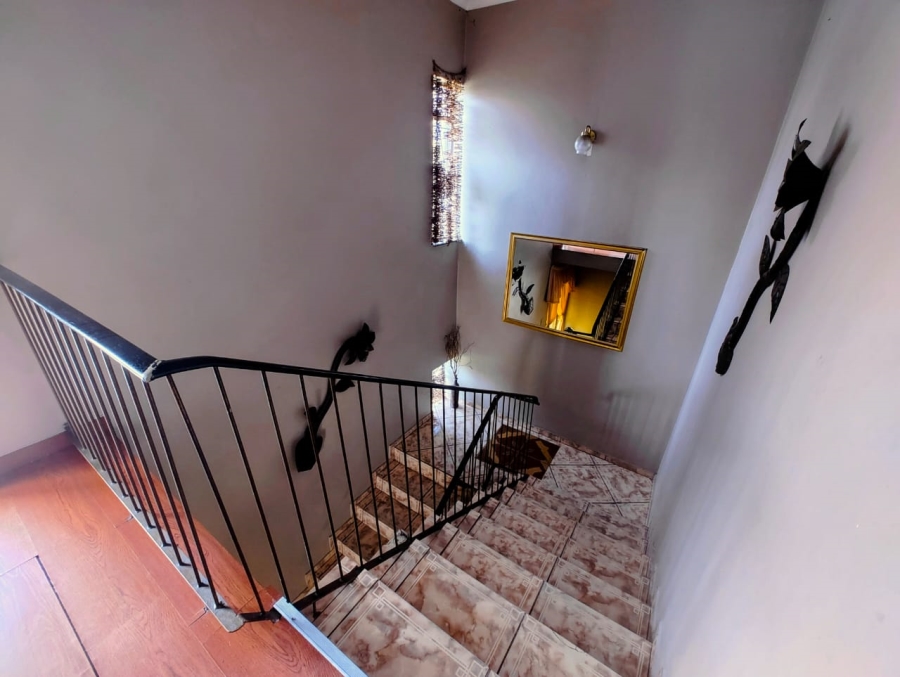  Bedroom Property for Sale in Lennoxton KwaZulu-Natal