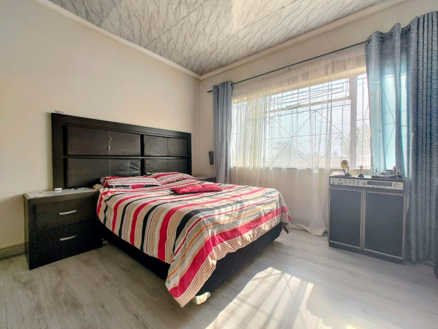  Bedroom Property for Sale in Lennoxton KwaZulu-Natal