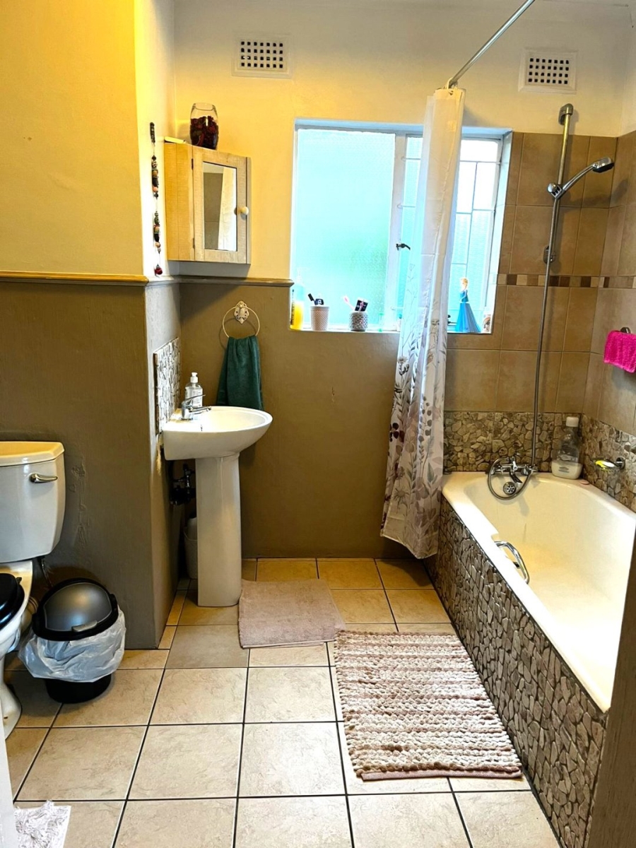 To Let 3 Bedroom Property for Rent in Worlds View KwaZulu-Natal