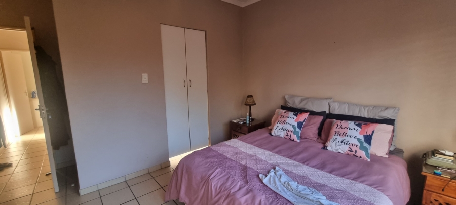 2 Bedroom Property for Sale in St Michaels On Sea KwaZulu-Natal