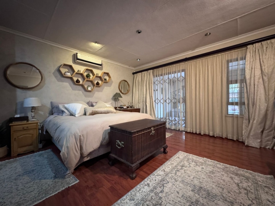 7 Bedroom Property for Sale in Pioneer Park KwaZulu-Natal