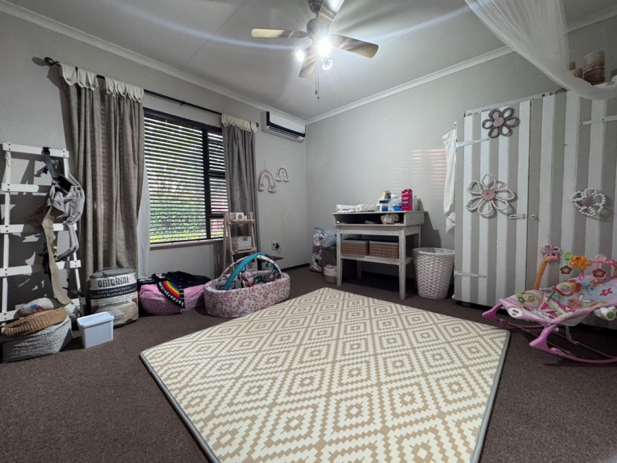 7 Bedroom Property for Sale in Pioneer Park KwaZulu-Natal