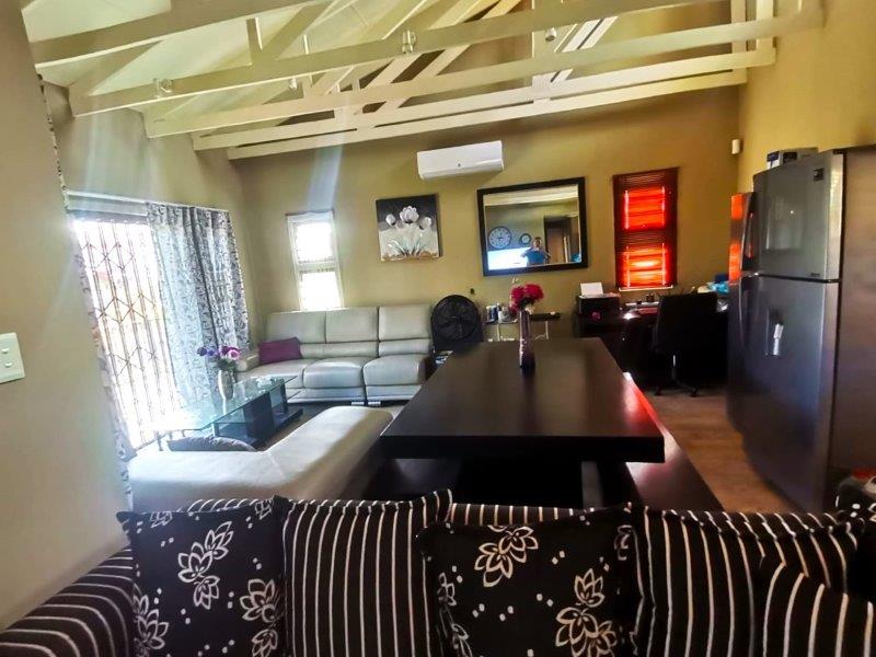 3 Bedroom Property for Sale in Uvongo KwaZulu-Natal