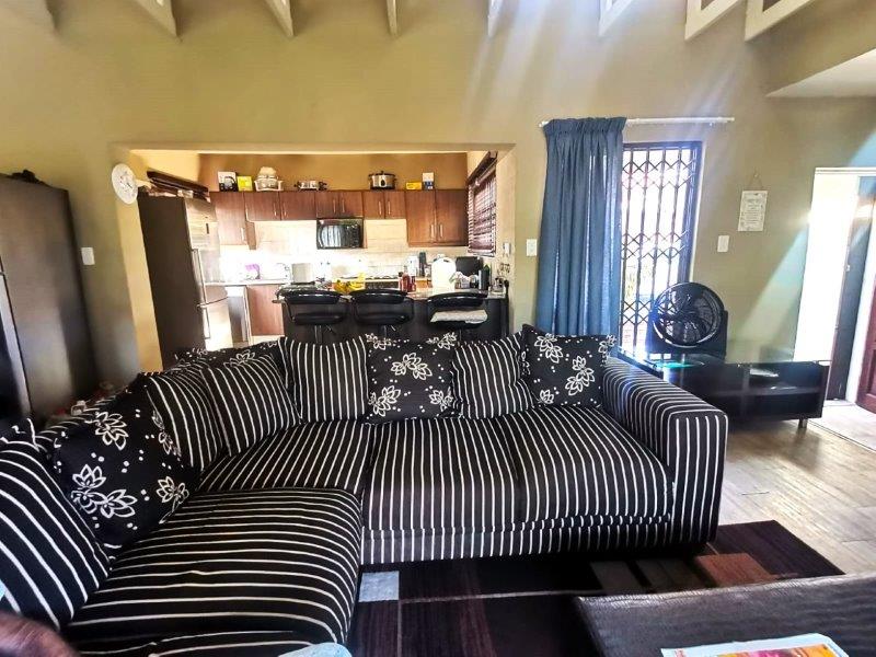 3 Bedroom Property for Sale in Uvongo KwaZulu-Natal