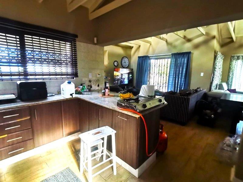 3 Bedroom Property for Sale in Uvongo KwaZulu-Natal