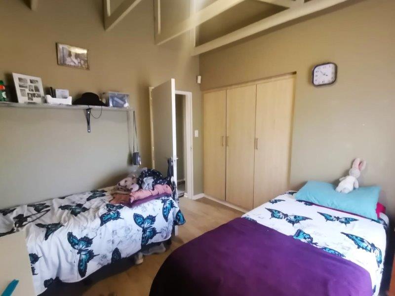 3 Bedroom Property for Sale in Uvongo KwaZulu-Natal