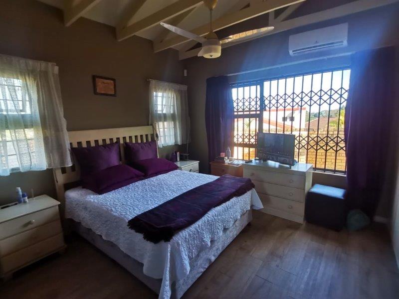 3 Bedroom Property for Sale in Uvongo KwaZulu-Natal