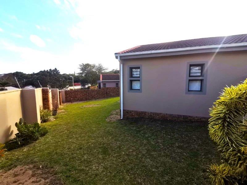 3 Bedroom Property for Sale in Uvongo KwaZulu-Natal