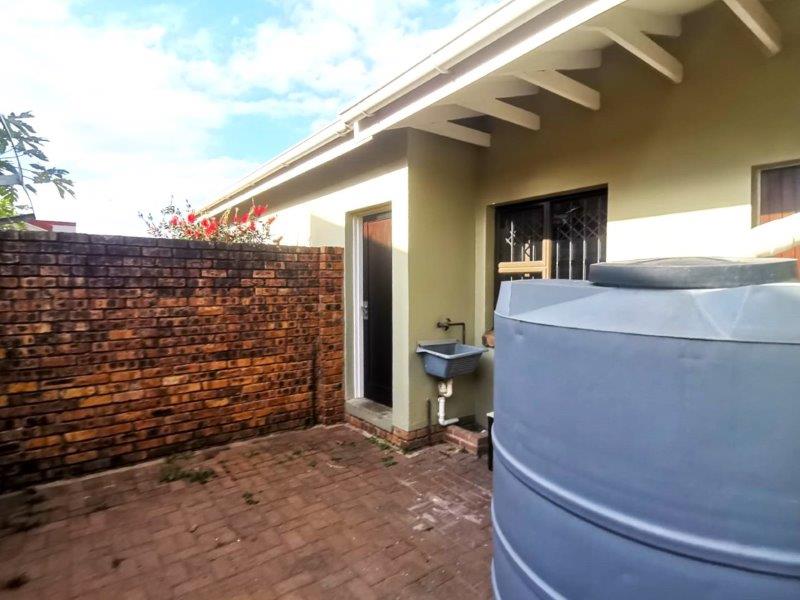 3 Bedroom Property for Sale in Uvongo KwaZulu-Natal