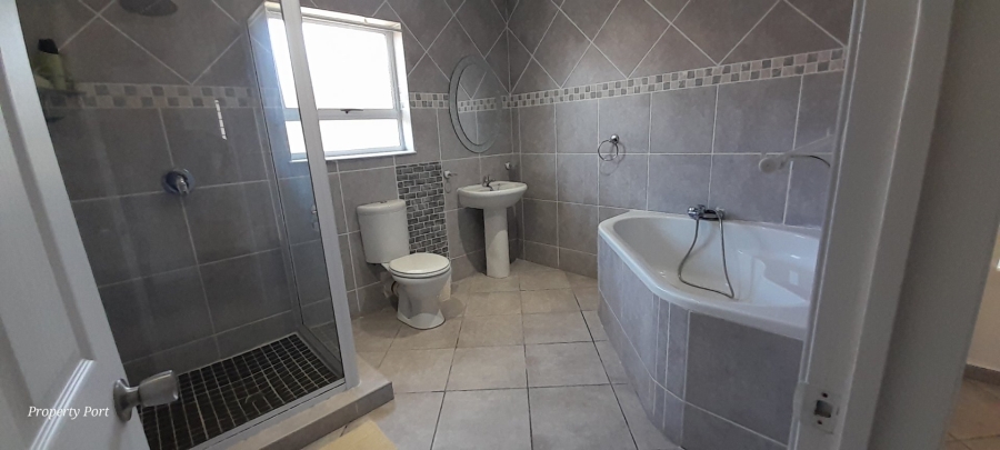 3 Bedroom Property for Sale in Shelly Beach KwaZulu-Natal