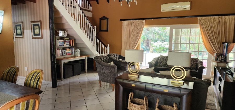 4 Bedroom Property for Sale in Umtentweni KwaZulu-Natal