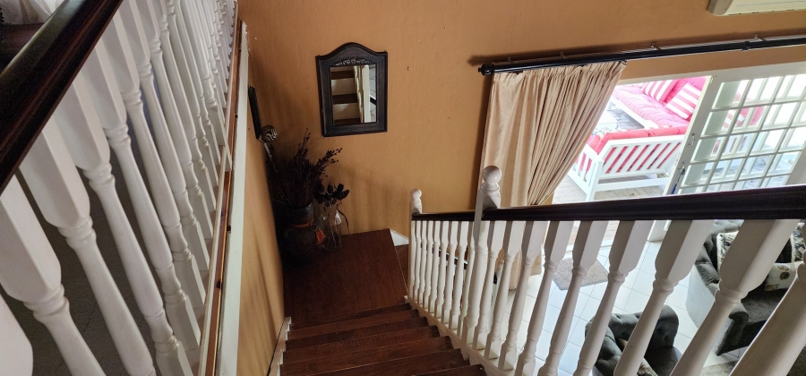 4 Bedroom Property for Sale in Umtentweni KwaZulu-Natal