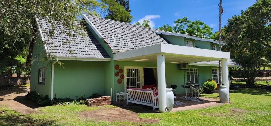 4 Bedroom Property for Sale in Umtentweni KwaZulu-Natal