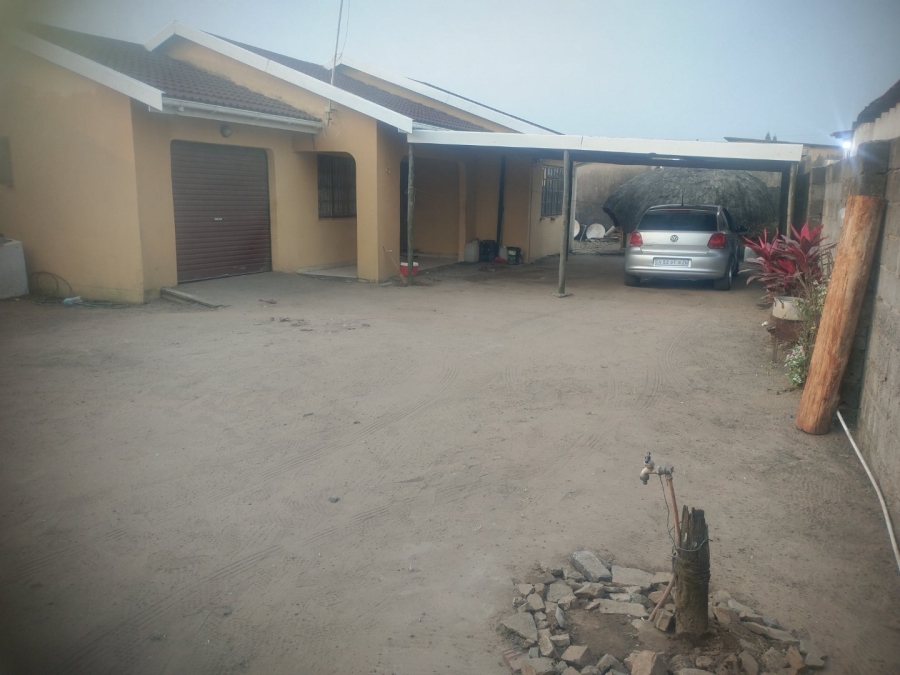  Bedroom Property for Sale in Esikhawini KwaZulu-Natal