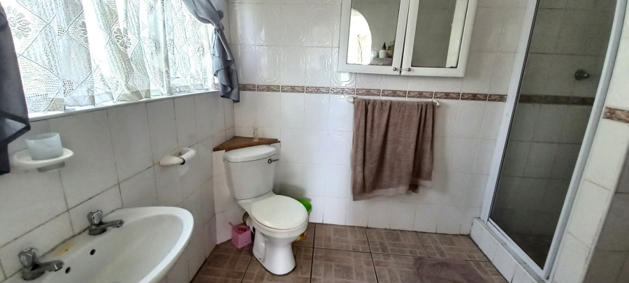 7 Bedroom Property for Sale in Hibberdene KwaZulu-Natal