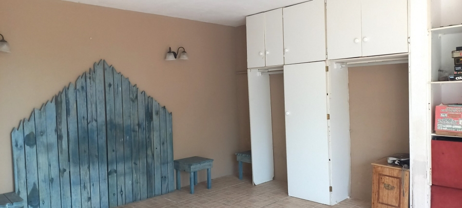 7 Bedroom Property for Sale in Hibberdene KwaZulu-Natal