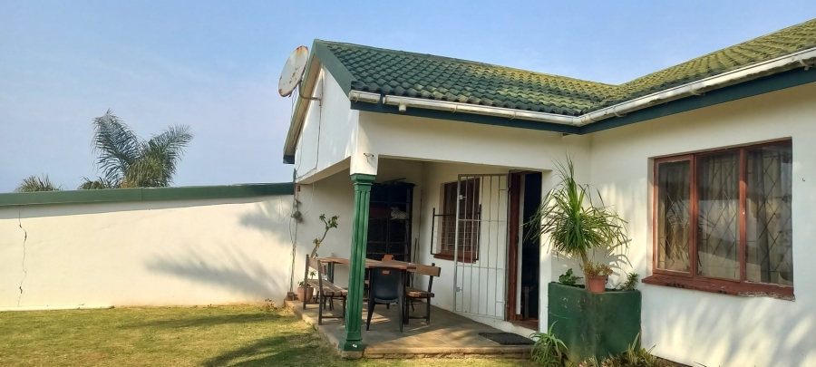7 Bedroom Property for Sale in Hibberdene KwaZulu-Natal