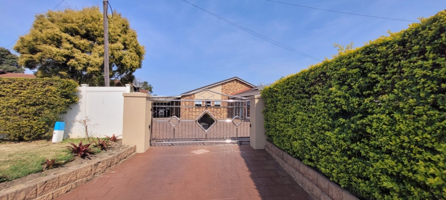 4 Bedroom Property for Sale in Marburg KwaZulu-Natal