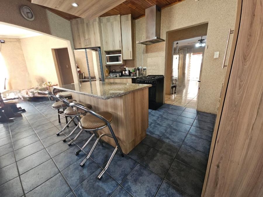 3 Bedroom Property for Sale in Lennoxton KwaZulu-Natal