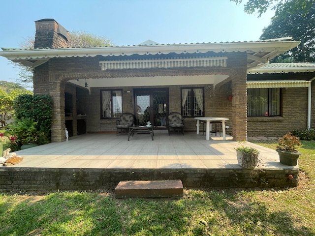 3 Bedroom Property for Sale in Umtentweni KwaZulu-Natal