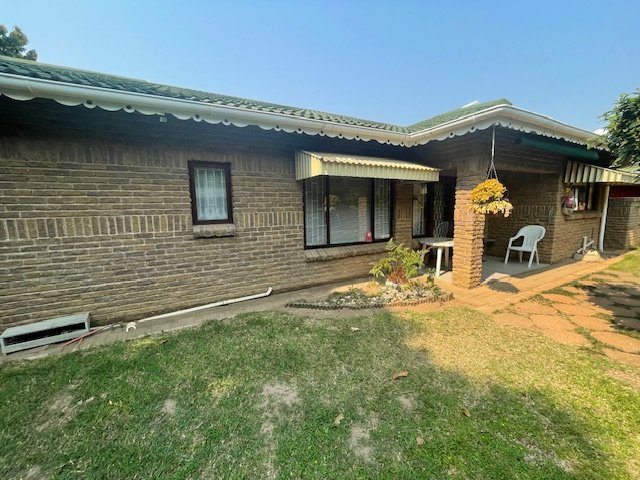 3 Bedroom Property for Sale in Umtentweni KwaZulu-Natal
