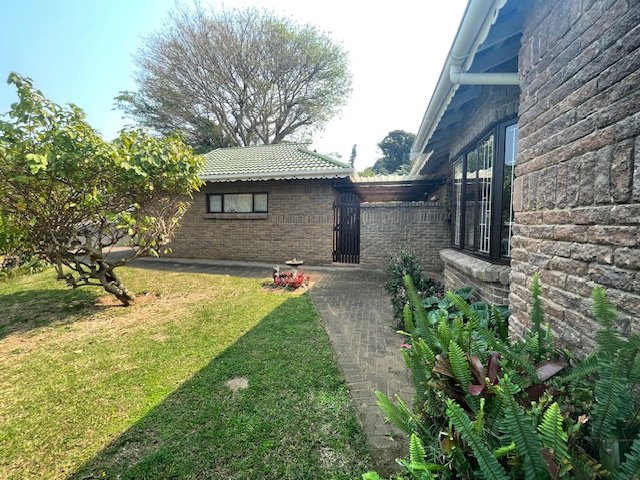 3 Bedroom Property for Sale in Umtentweni KwaZulu-Natal
