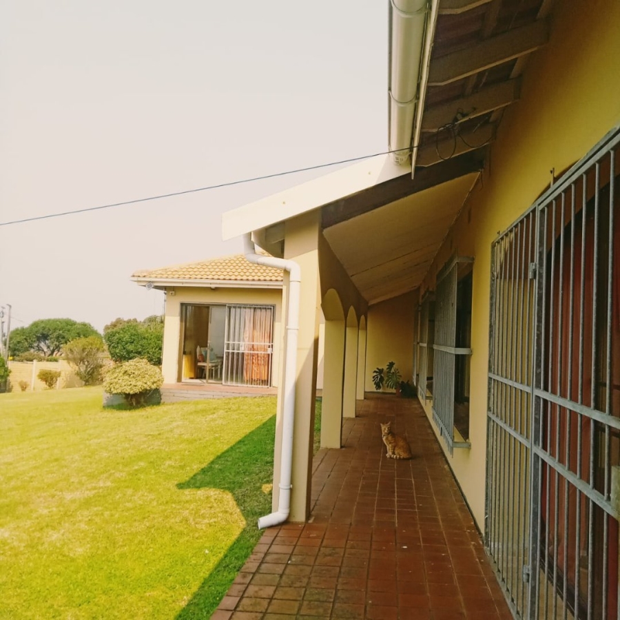 4 Bedroom Property for Sale in St Michaels On Sea KwaZulu-Natal