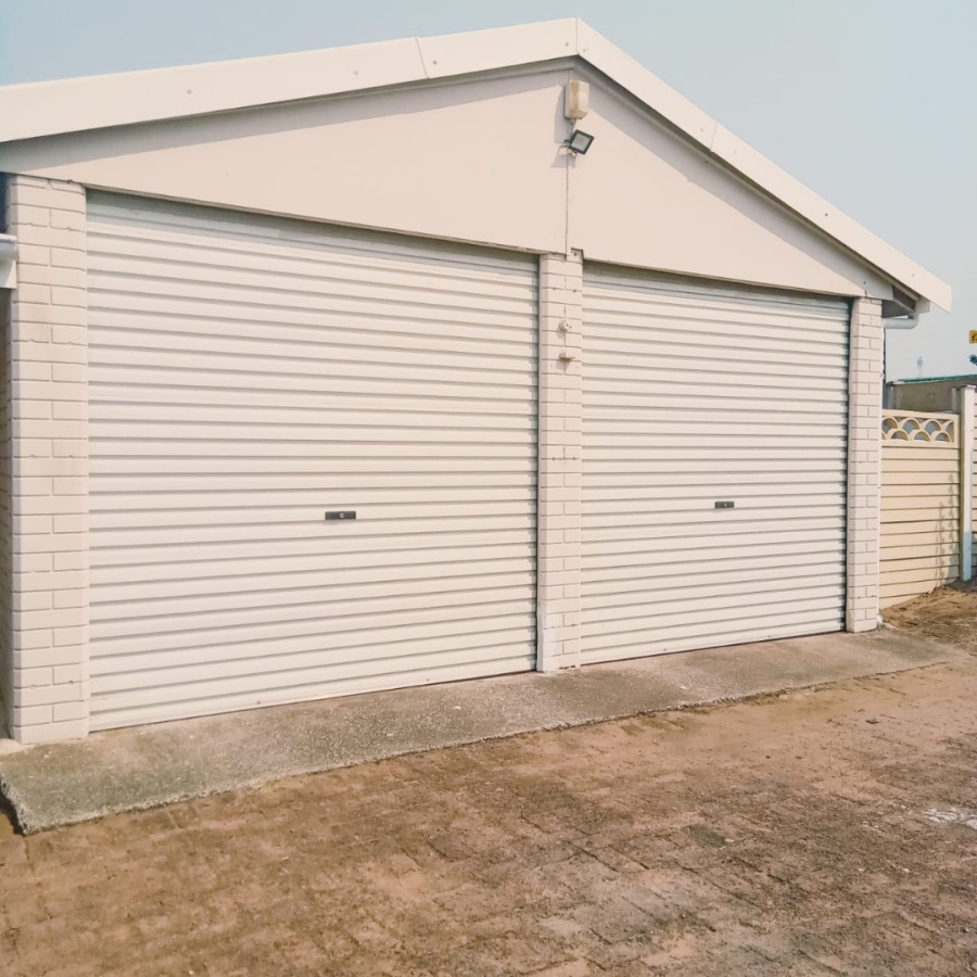 4 Bedroom Property for Sale in St Michaels On Sea KwaZulu-Natal