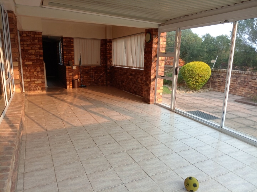 3 Bedroom Property for Sale in Uvongo KwaZulu-Natal