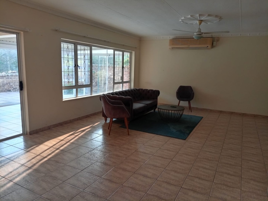 3 Bedroom Property for Sale in Uvongo KwaZulu-Natal