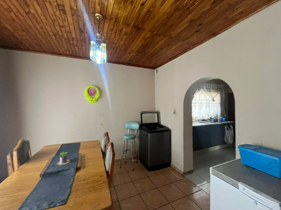 3 Bedroom Property for Sale in Lennoxton KwaZulu-Natal