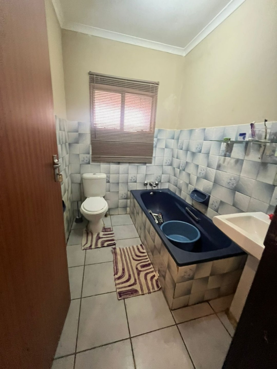 3 Bedroom Property for Sale in Lennoxton KwaZulu-Natal