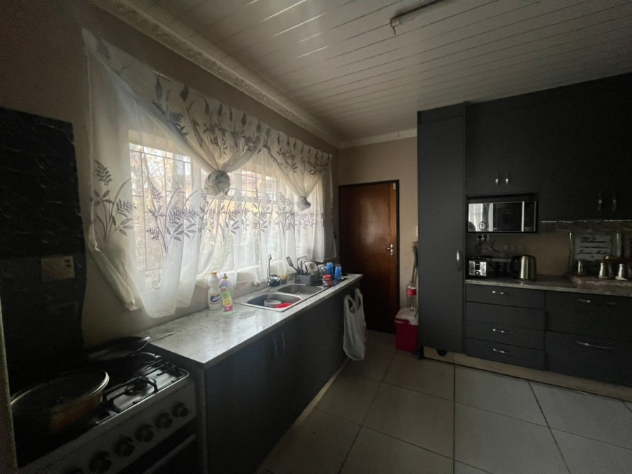 3 Bedroom Property for Sale in Lennoxton KwaZulu-Natal