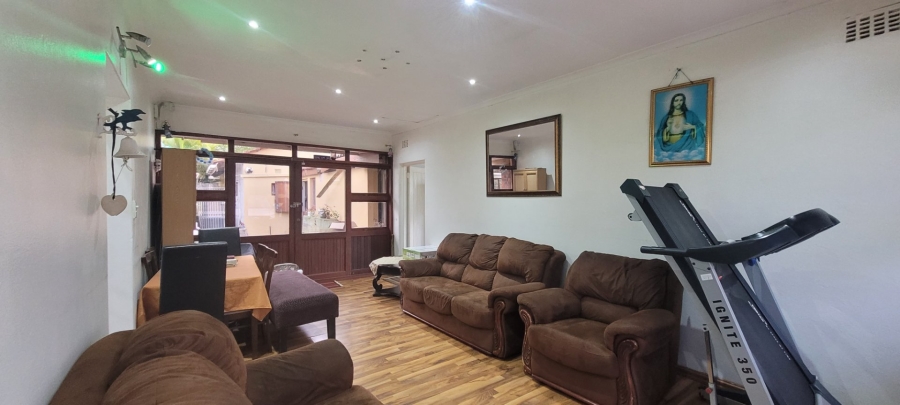 3 Bedroom Property for Sale in Oslo Beach KwaZulu-Natal