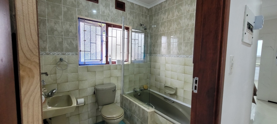3 Bedroom Property for Sale in Oslo Beach KwaZulu-Natal