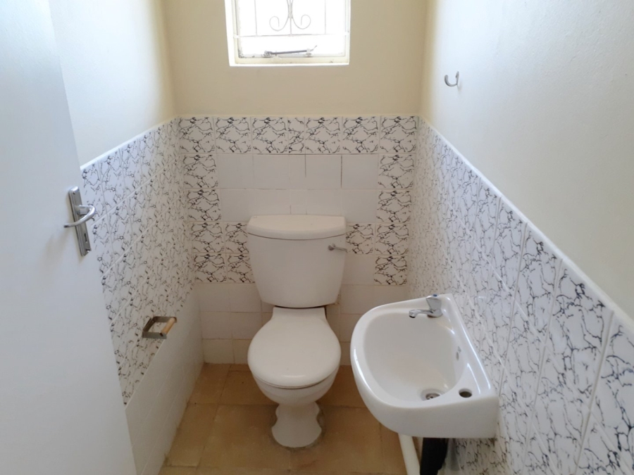 7 Bedroom Property for Sale in Stanger Heights KwaZulu-Natal