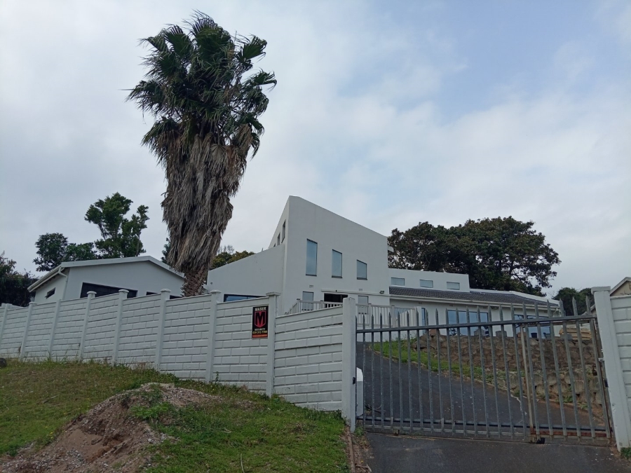 4 Bedroom Property for Sale in Uvongo KwaZulu-Natal