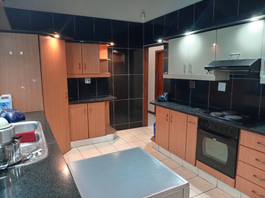 4 Bedroom Property for Sale in Uvongo KwaZulu-Natal