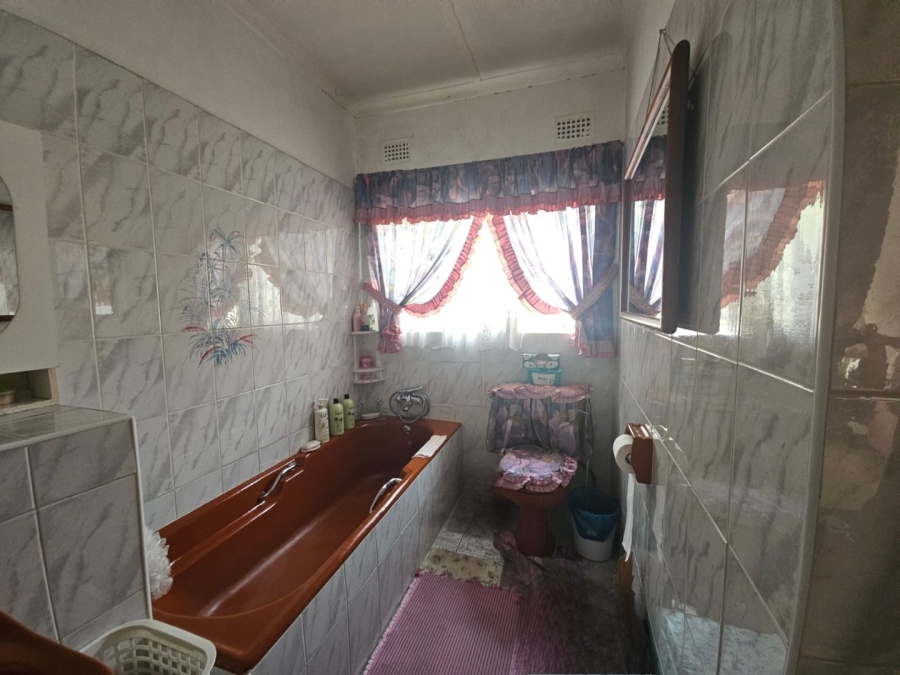 3 Bedroom Property for Sale in Pioneer Park KwaZulu-Natal